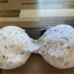 Boppy pregnancy pillow